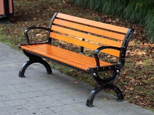 选购公园长条椅时需要注意什么？
